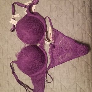 Victoria's Secret Dream Angels purple bra (size 32D) & thong (size S) New w tags